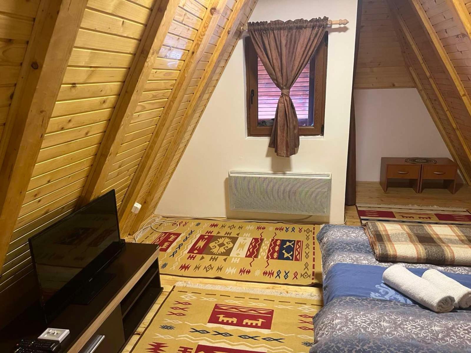 Apartmani "Matija" Žabljak Buitenkant foto