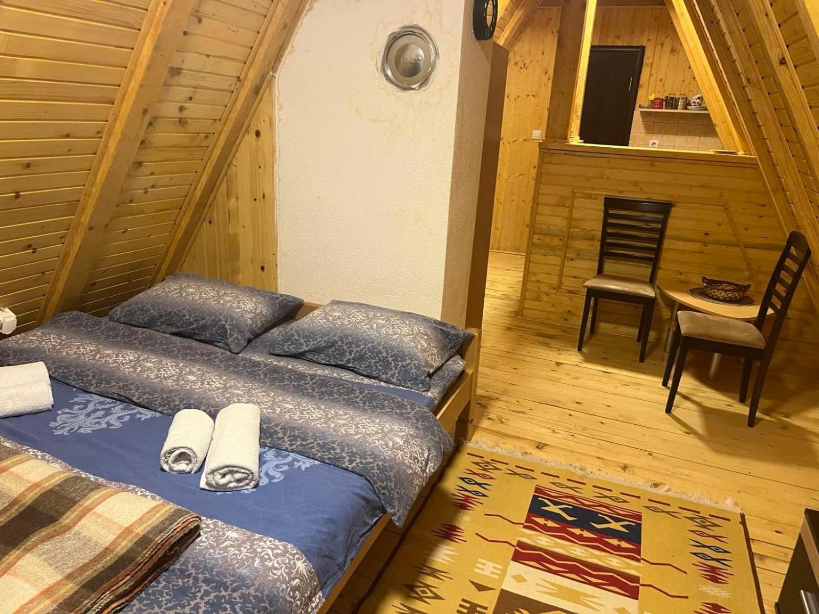 Apartmani "Matija" Žabljak Buitenkant foto